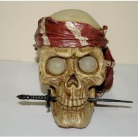 Декорация для аквариума Пиратский череп CH-4151